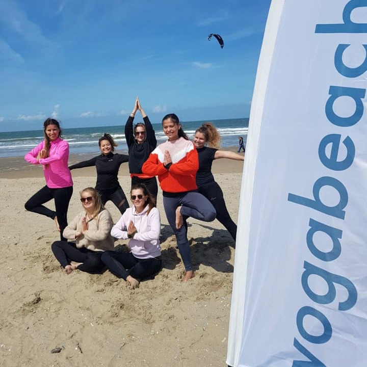 yoga at the beach Noordwijk 2