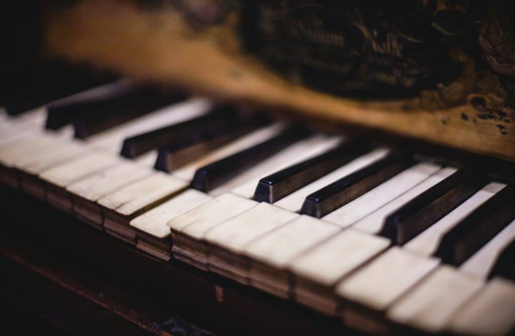 museum music
